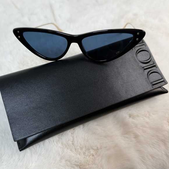 Sold somewhere else MissDior Cat Eye Sunglasses B4U 55MM - Picture 1 of 7